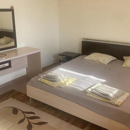 Apartment Complex Breeze Sunny - комплекс бриз слънчев бряг *